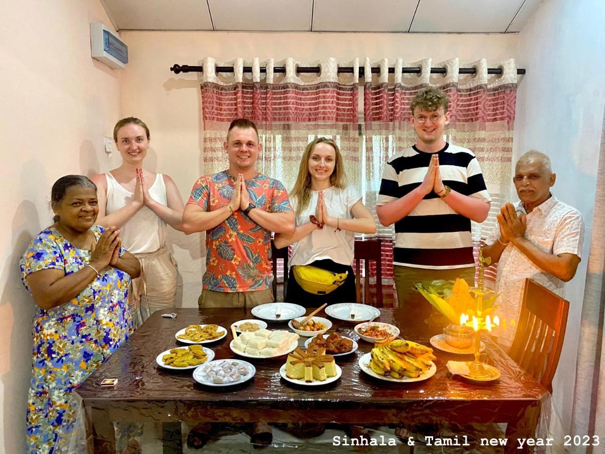 Coconut Reach Hotel Mirissa Bagian luar foto