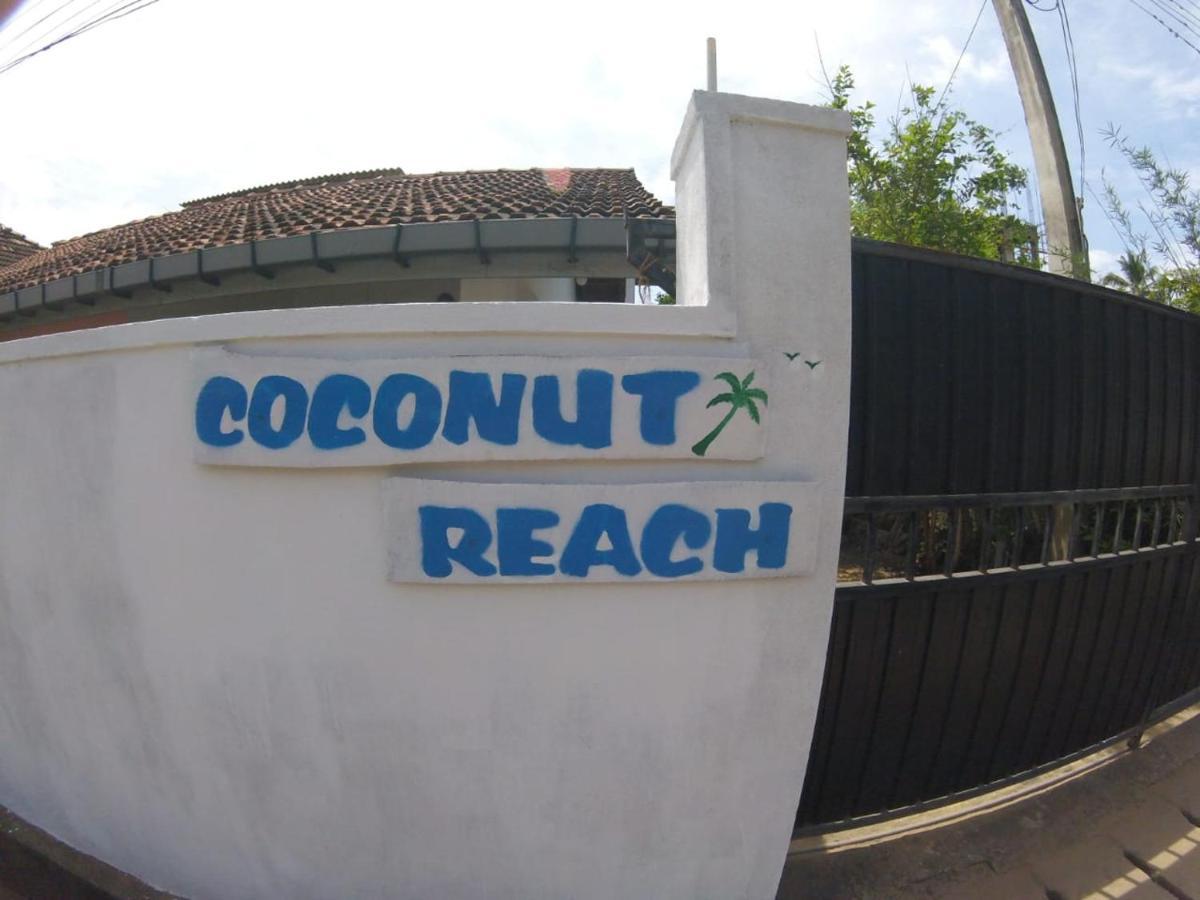 Coconut Reach Hotel Mirissa Bagian luar foto